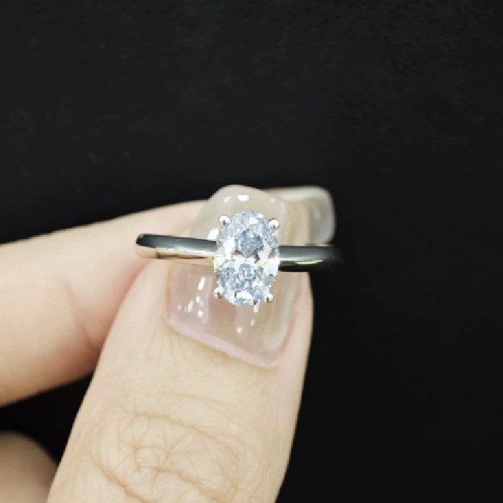 1ct Lab-Grown Diamond Oval Ring