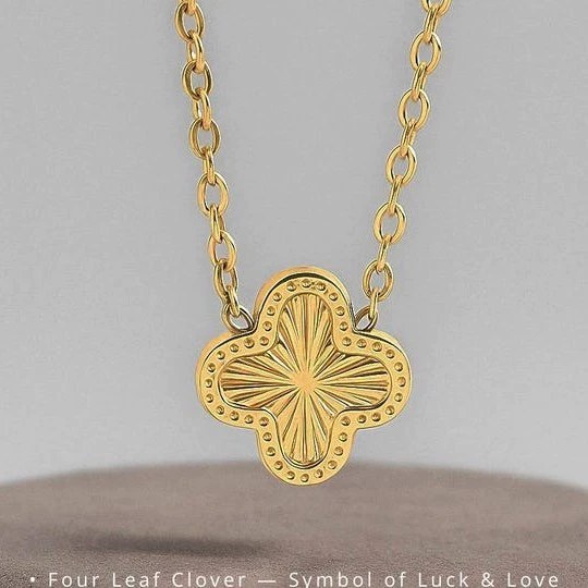 Double-Sided Four-Leaf Clover Pendant Necklace – SASACO Signature Engraved Jewellery