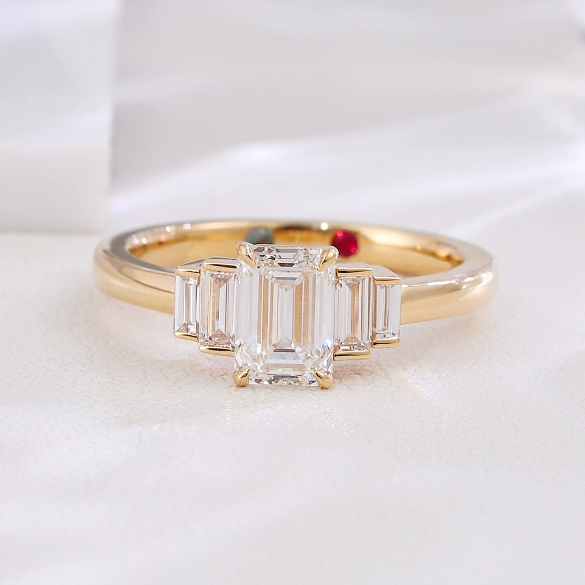 Sora 1ct Lab-Grown Diamond Ring