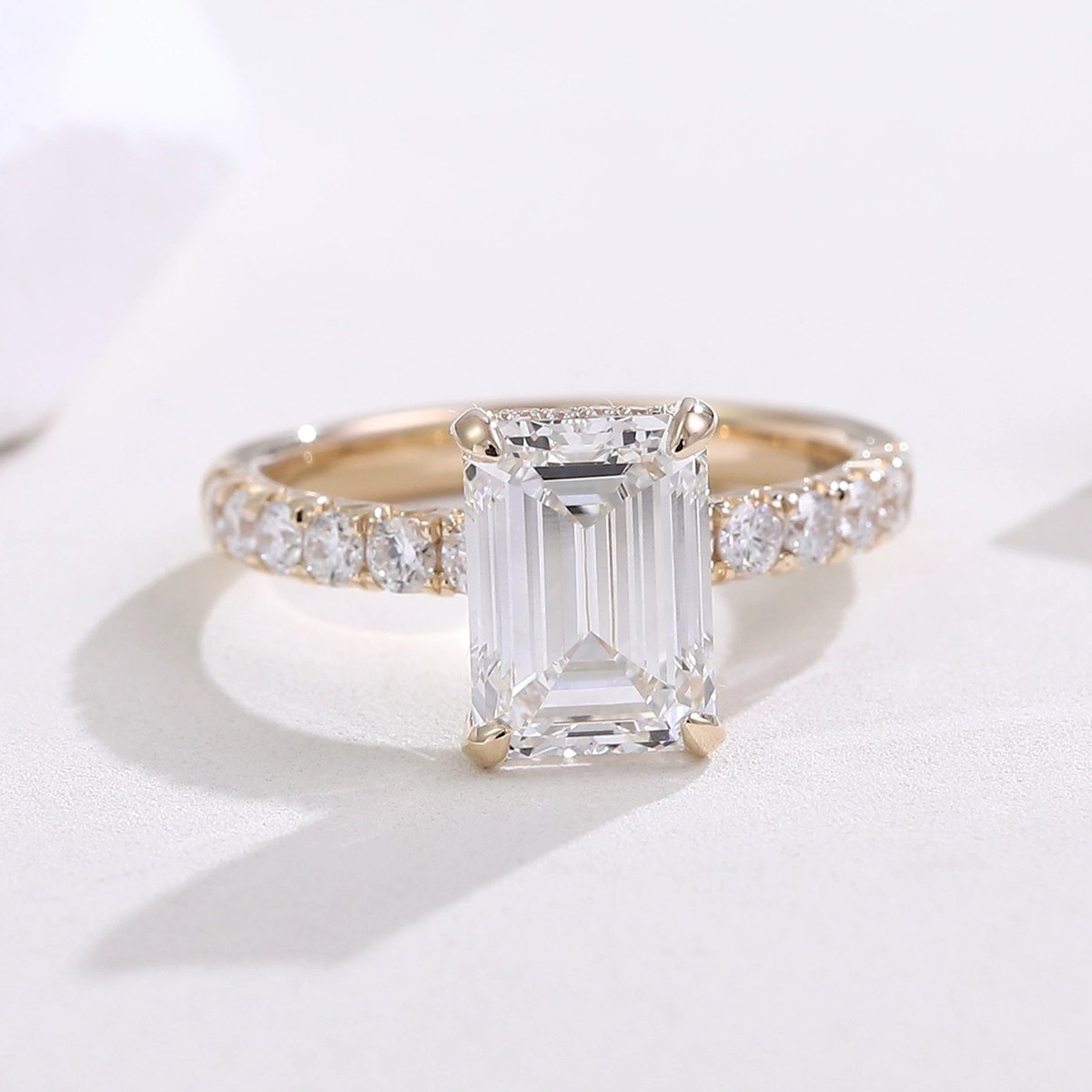 Bria 2–3ct Lab-Grown Diamond Ring