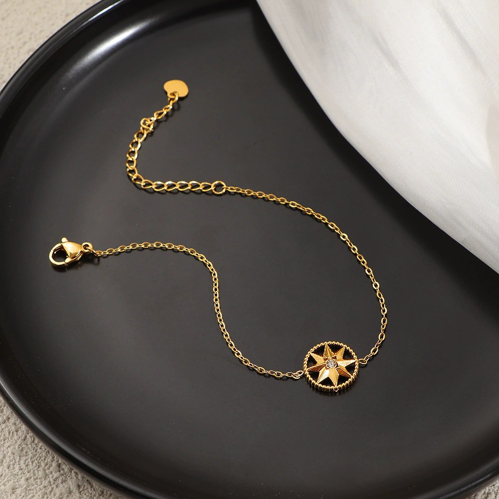 Eight-Point Star Disc Bracelet