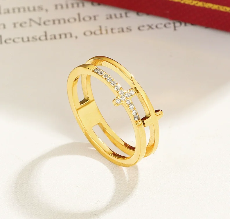 Double Cross Ring