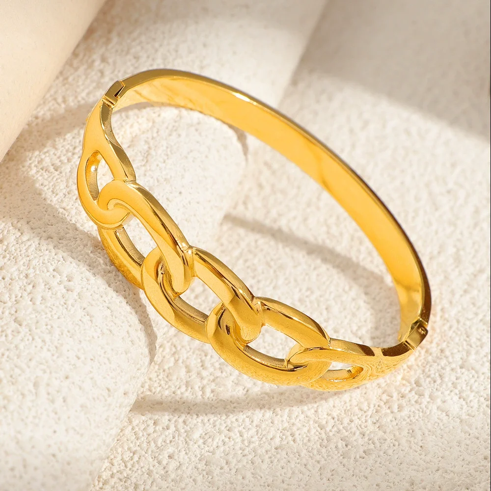 Openwork Chain Bangle