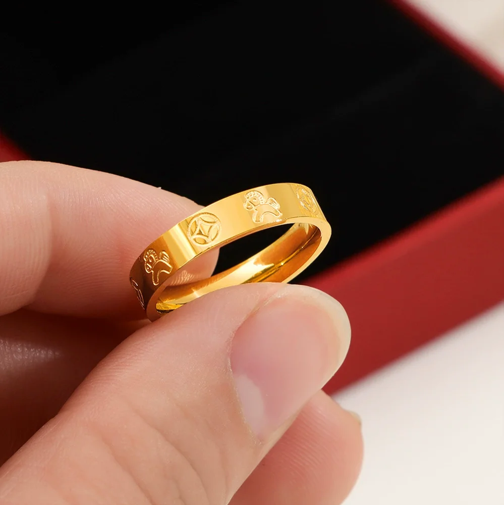 Lucky Horse Ring