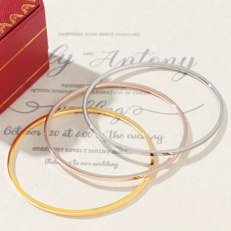 Rounded Comfort Bangle